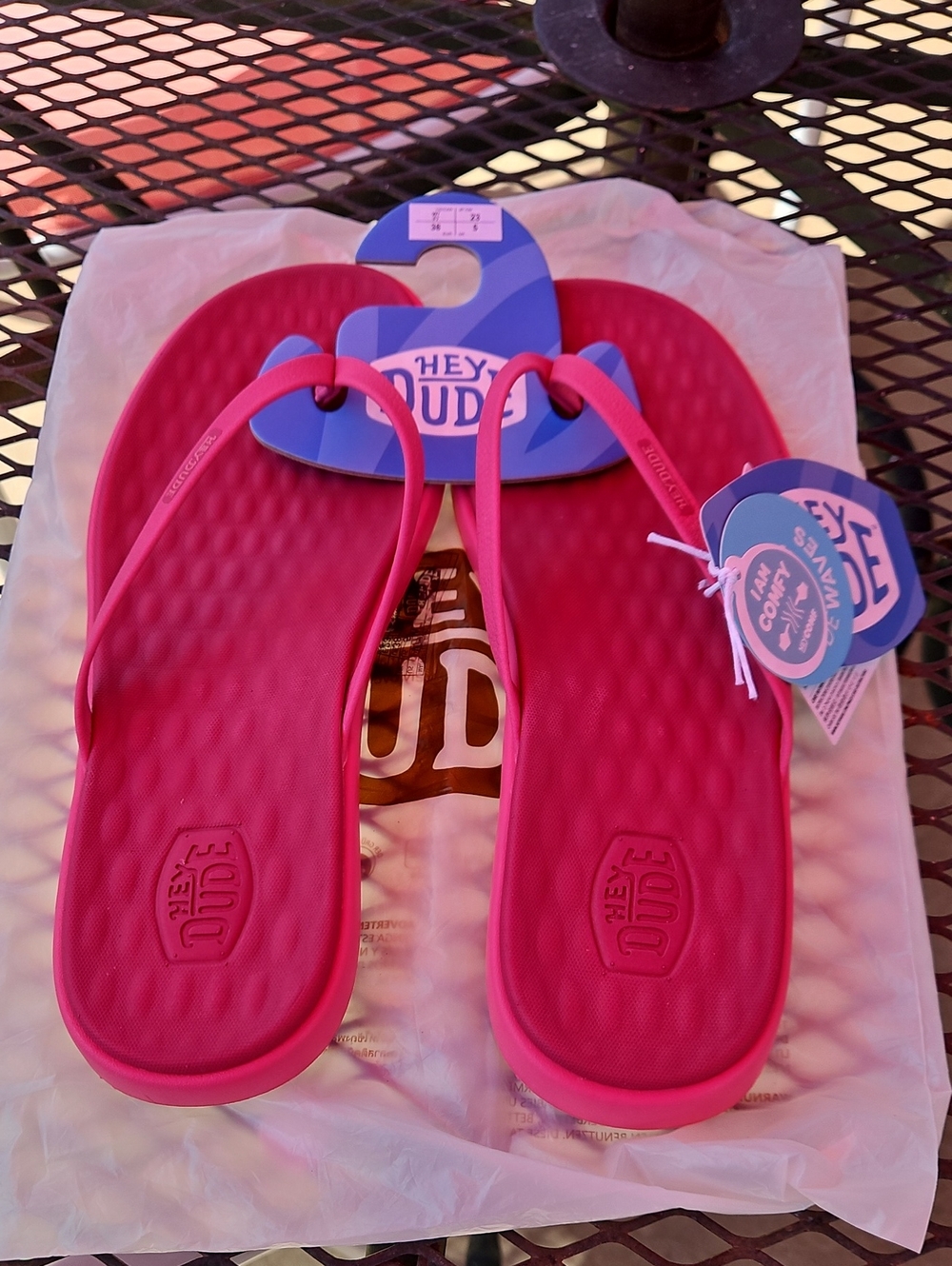 Hey Dude Pink Rubber Flip Flops